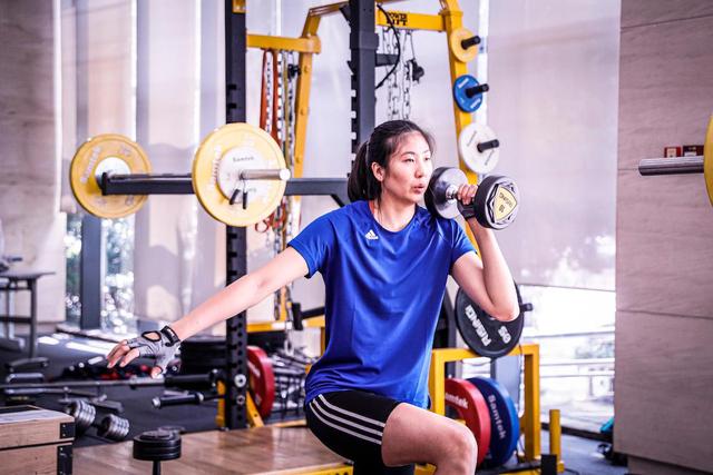 Women's Volleyball Team Gao Yi (Photo of Women's Volleyball Team Gao Yi and Zhang Yujing)